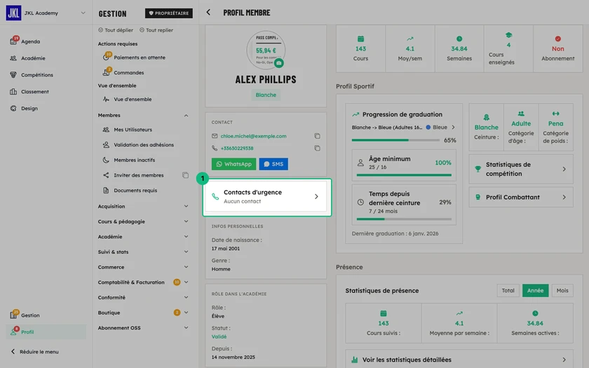 La carte Contacts d'urgence sur la fiche d'un membre, sous ses coordonnées, qui ouvre la liste des contacts et le bouton Ajouter un contact
