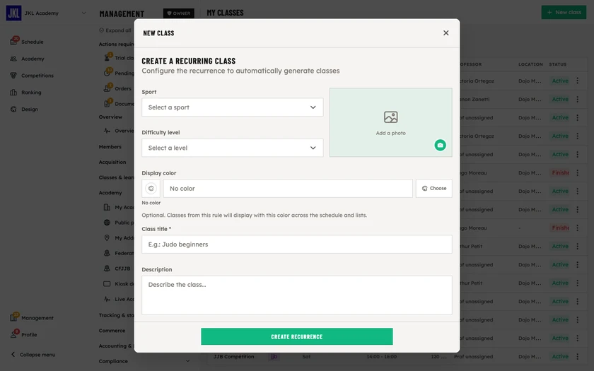The top of the New class form: photo, sport, difficulty level, display color, class title and description
